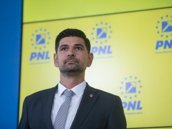 George Tuță o acuză pe Clotilde Armand că a lăsat o datorie de 300 de milioane de lei la Primăria Sectorului 1